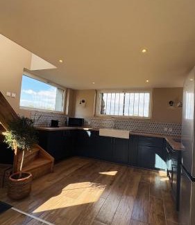 Beauchery-Saint-Martin Villa | L'atelier de la Tour - Gite indépendant entièrement équipé