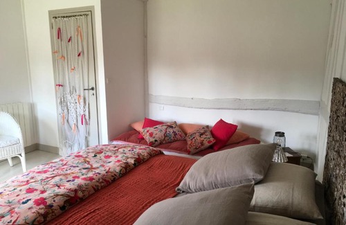 Le Bec-Hellouin Bed & Breakfast | L'Atelier de Tess