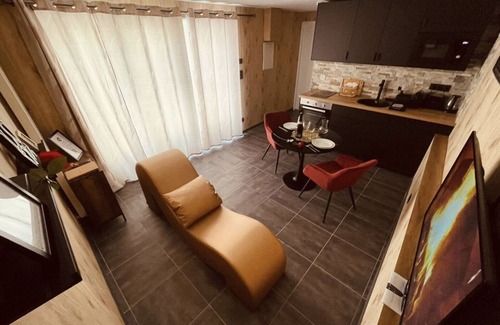 Gare-Jouvenet Apartment | L'Atelier des Rêves - spa apartment Rouen