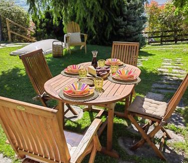 Montan-Angelin-Arensod House | L'Atelier du Temps - La Sarrolein