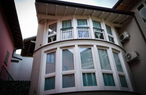 Sesto Calende Apartment | L'Attico del Lago