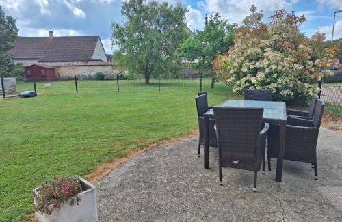 Fontaine-Sous-Jouy House | L'Auberge de la fontaine