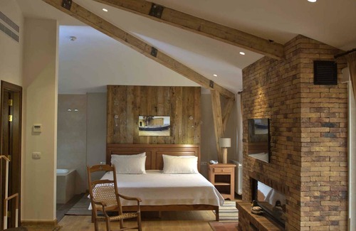 Batroun Hotel | L'Auberge de la Mer