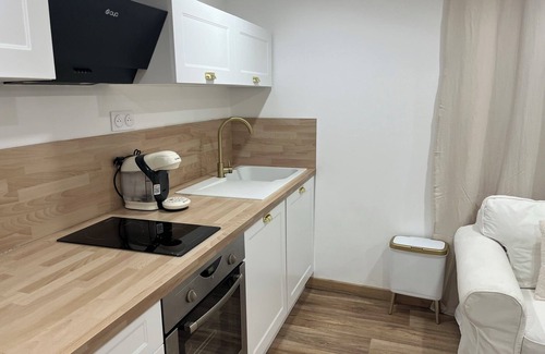 Saint-Symphorien-de-Lay House | L'Écrin de Détente - A 100% private haven of peace with jacuzzi, sauna and swimming pool