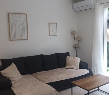 Thuir Villa | L'Eden des Aspres Villa T4 neuve plain pied avec Jardin plein sud, terrasse, BBQ & Wifi