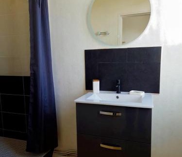 Saint-Paul-du-Bois Bed & Breakfast | L'Entracte