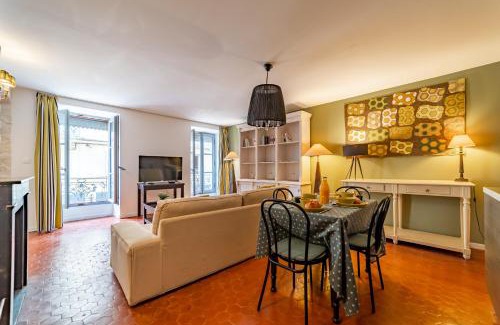 Nimes City Centre Apartment | L'envoutement provençal au cœur de l'écusson - Une Nuit à Nîmes