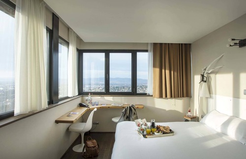 Saint-Cyr-au-Mont-d'Or Hotel | L'Ermitage Hôtel Cuisine-à-Manger