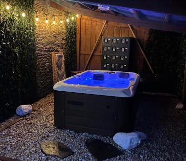 Plussulien House | L Escapade, nature et aventure - Lac de Guerledan