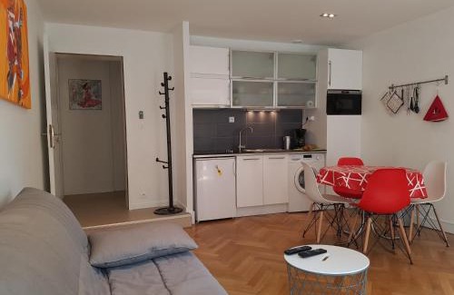 Poincare Apartment | L'EUROSEBASTOPOL