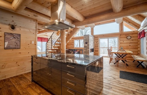 Saint-Philemon Ski Chalet | L'expérience Arborum Sugar Camp, Chalet Rustique en Bois Rond au Massif du Sud