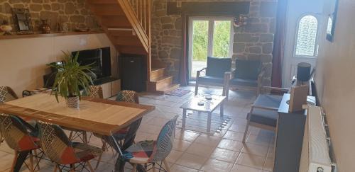 Saint-Georges-de-Reintembault House | L'Oasis du Bien Etre