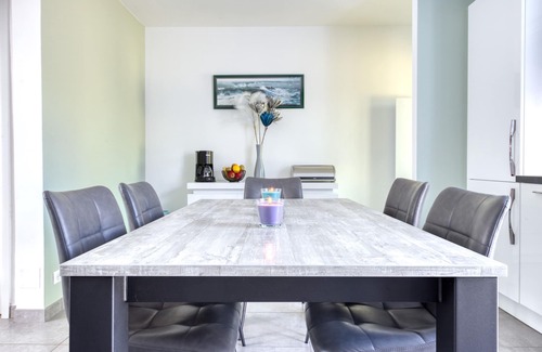 Saint-Nic House | L'Odyssée - Five Bedroom House, Sleeps 9