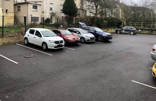 Plantieres Queuleu Apartment | L'urban - Appart au Top! Studio + parking + equipped for long stays