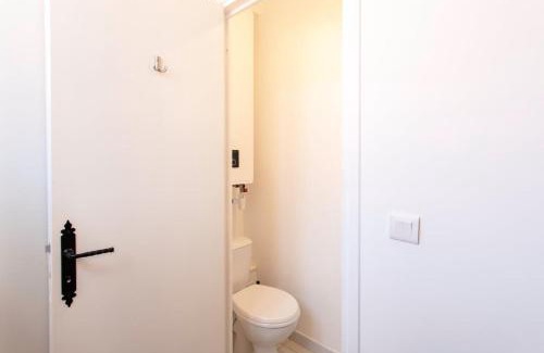 Jean-Medecin Apartment | L4 Fayad 2BDR Hotel des Postes Central, Massena AC 2Balconies