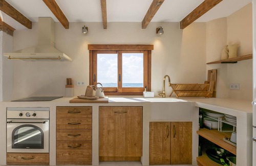 Calella de Palafrugell Villa | La Barca Casa Concha House with terrace on the beach of Canadell