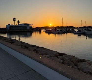 Chiclana de la Frontera Apartment | LA BARROSA-NOVO SANCTI PETRI, wifi, aire acondicionado, parking