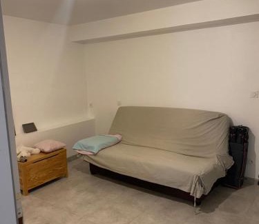 Saint-Rome-de-Cernon Apartment | La Bergerie