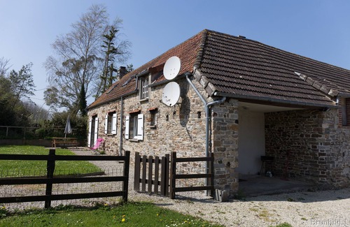 Denneville Cottage | La Bergerie - rural location, near the sea