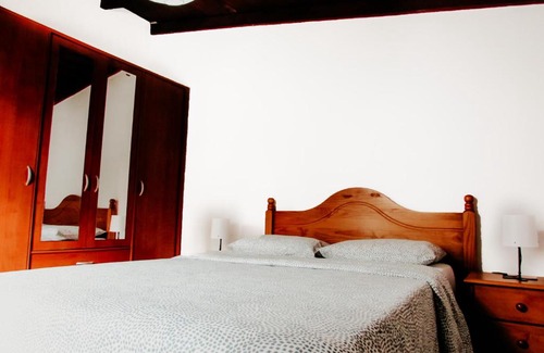 Brena Baja House | La Bodega casa rural con piscina y jardines