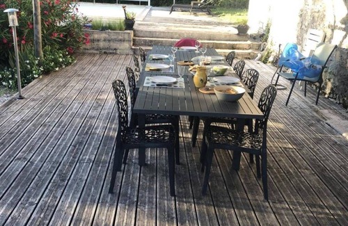 Fauroux House | La Boissière – Peaceful White Stone Retreat with Pool and Air Conditioning