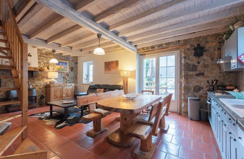 Antichan House | La Boutique – Mountain Cottage in Antichan: Pyrenees View, Nature & Comfort