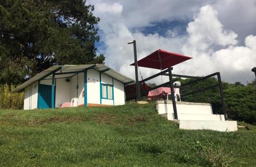 Yotoco House | La cabaña del lago Calima