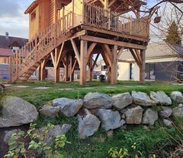 Courchavon House | La cabane au bain perché