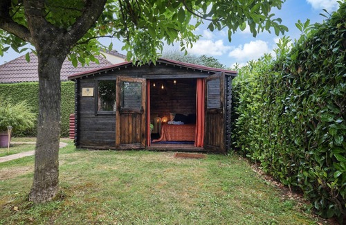 Le Puy-Saint-Bonnet Cabin | La Cabane de L'explorateur, à 15 Minutes du Puy Du Fou
