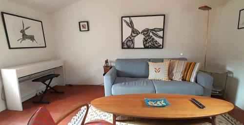Roussillon House | La Cachette centre village
