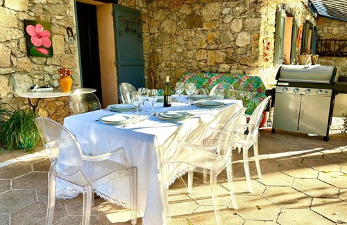 Saint-Paul-en-Foret Villa | *La Caline* quiet family villa with swimming pool