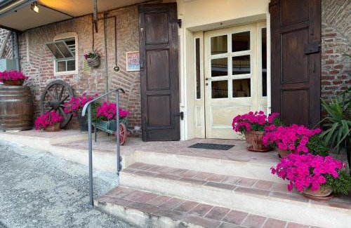 Pozzengo Bed & Breakfast | La Cantinetta Resort