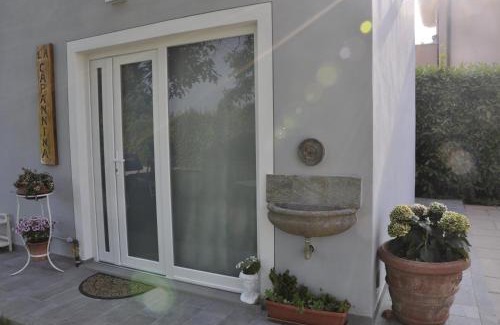 Parezzana House | La Capannina