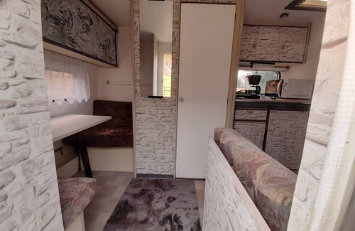 Saint-Gobert House | La Caravane Campagnarde (5 people), on private land