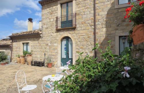 Mistretta House | La Carretteria Guest house