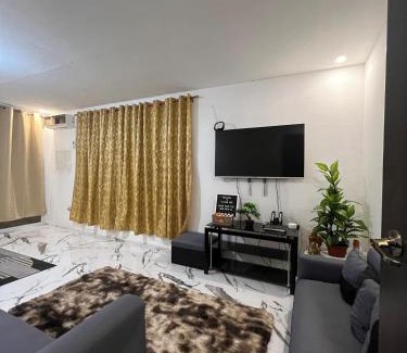 Indang House | La Casa Cita