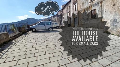 Morano Calabro House | La Casa Colorata