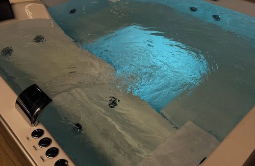 Villa Nueva House | La casa de Andres : Complete and private accommodation with jacuzzi, turkish bath and terrace!