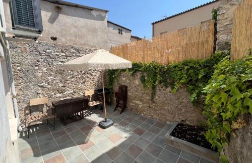 Medranda House | La casa de la tía Guille