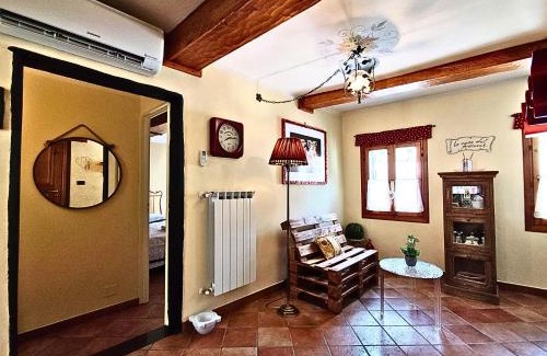 Pieve di Teco Apartment | La casa del pittore con climatizzatore Pieve di Teco centro