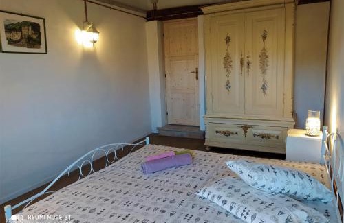 Mombaroccio House | La casa delle Lune