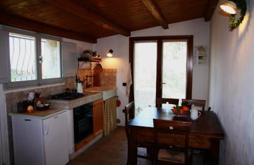 Mombaroccio House | La casa delle Lune