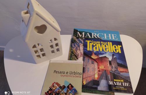 Mombaroccio House | La casa delle Lune