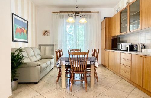 Viserbella Apartment | La Casa delle Onde - trilocale per 6 persone