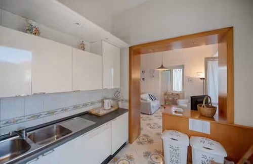 Ischia Porto Apartment | La Casa di Claudio-3 BDR Apartment- Modern comfort - Perfect Location in Ischia