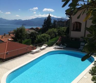 Santa Maria - Rezzonico Apartment | La casa di Emy- Larihome A74