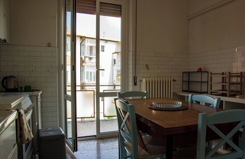 Jesi Apartment | La casa di Mina - Two Bedroom Apartment, Sleeps 4