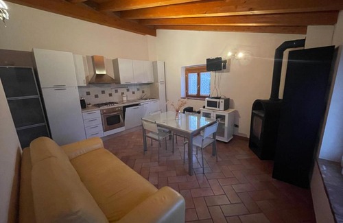 Bassano Sotto Apartment | La casa in sasso