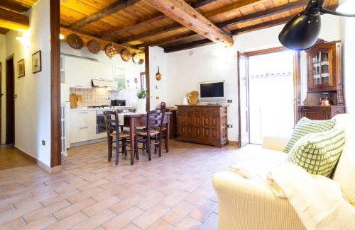 Castelnovo ne' Monti Apartment | La casa nel borgo