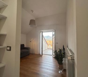 San Salvatore Apartment | La casa sul tetto